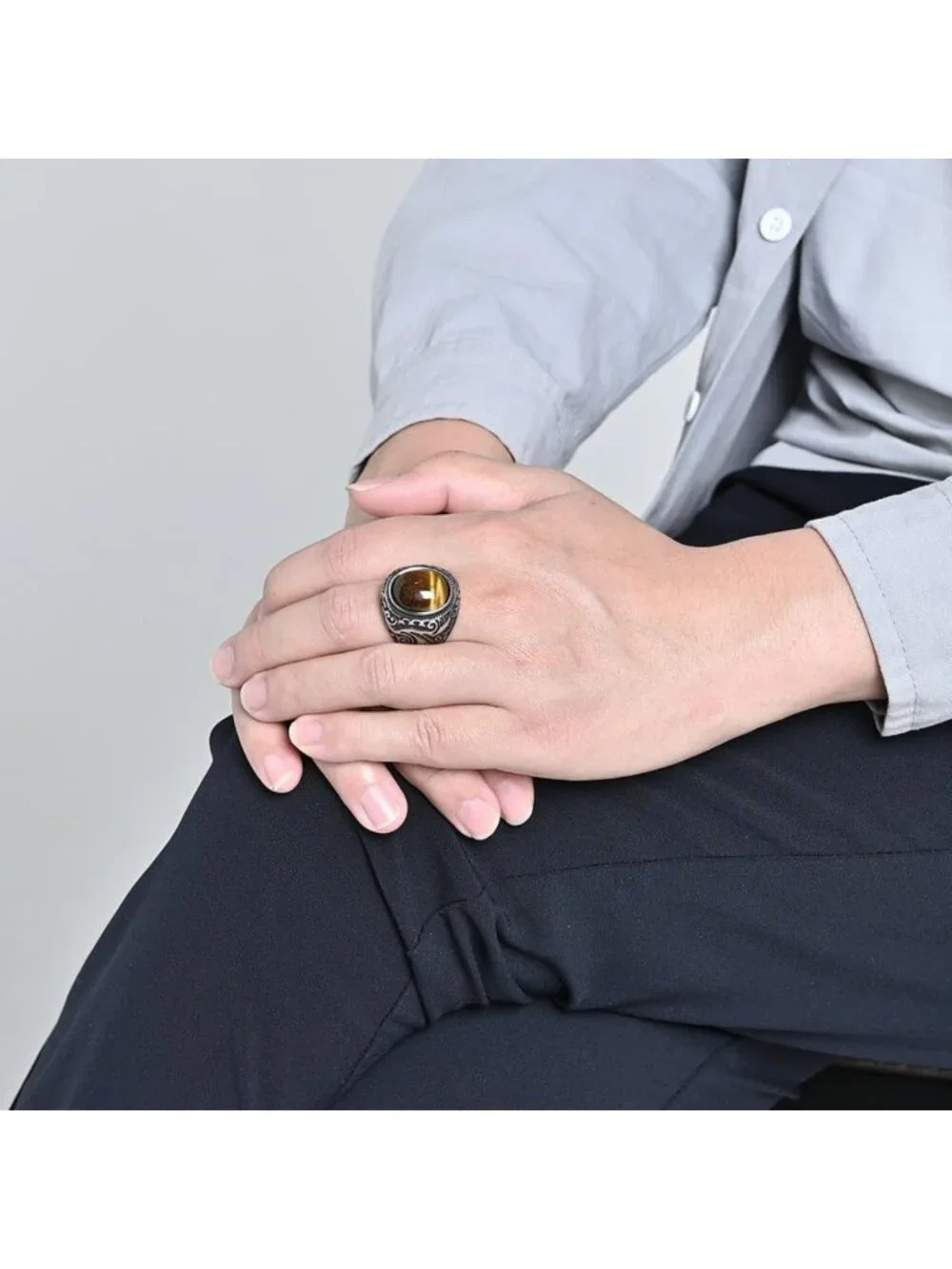Vintage Retro Tiger Eye Stone Signet Ring for Men & Women - Engraved Stainless